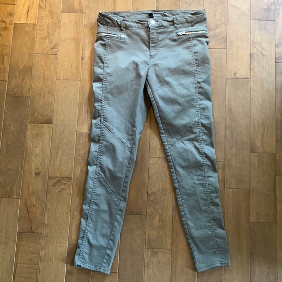 H&M Green Stretchy Skinny Pant - Picture 3 of 10